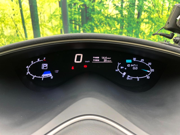 2014 Nissan Serena DAA-HFC26 (UW-69f80d32def84)[9]