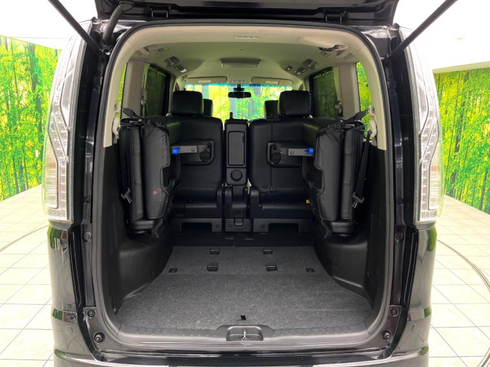 2014 Nissan Serena DAA-HFC26 (UW-69f80d32def84)[29]
