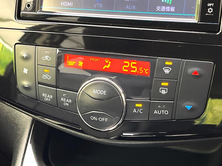 2014 Nissan Serena DAA-HFC26 (UW-69f80d32def84)[18]