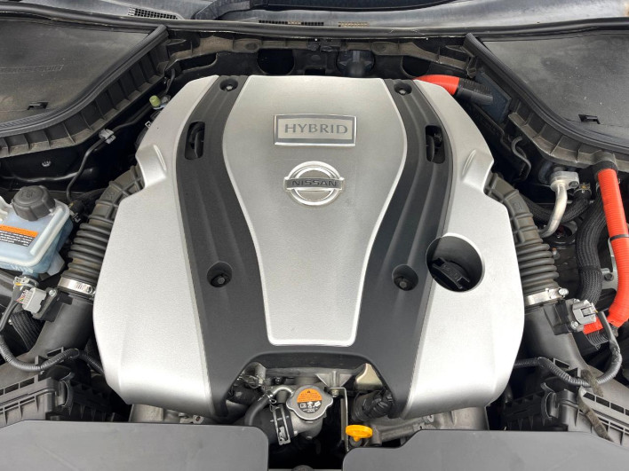 2020 Nissan Skyline DAA-HV37 (UW-69f80d385f83f)[12]