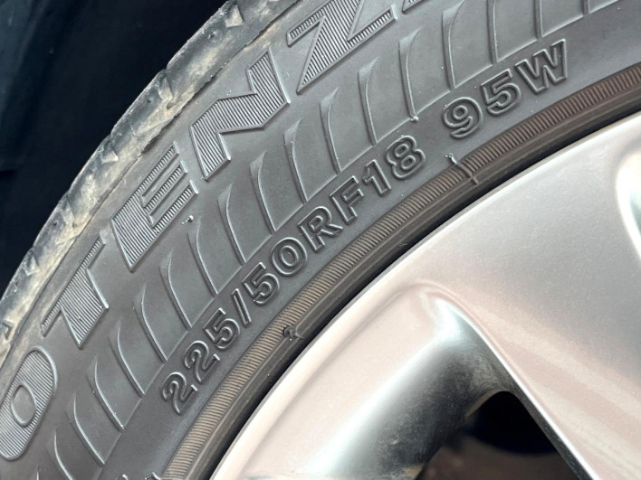 2020 Nissan Skyline DAA-HV37 (UW-69f80d385f83f)[16]