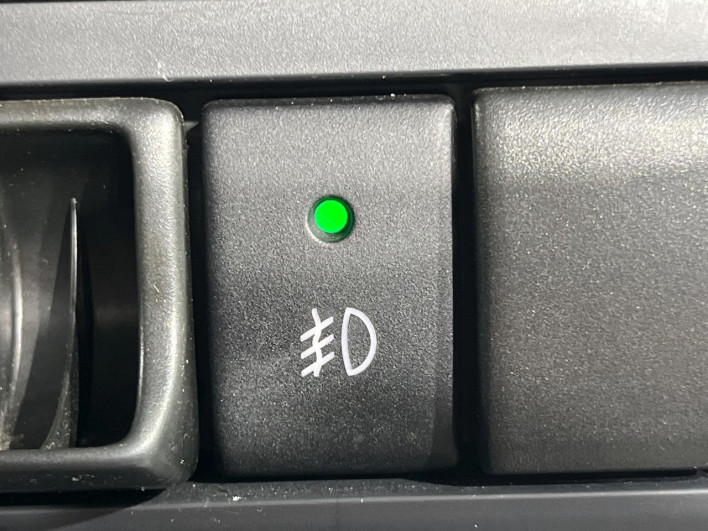 2012 Suzuki Jimny ABA-JB23W (UW-69f80d3916811)[13]