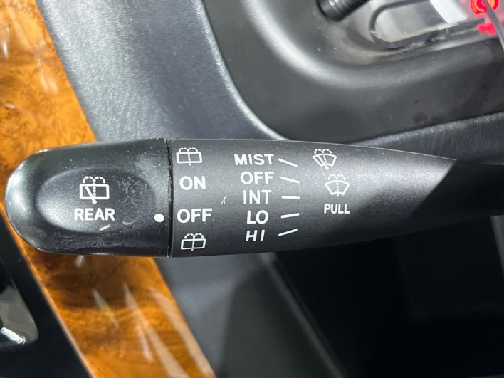 2012 Suzuki Jimny ABA-JB23W (UW-69f80d3916811)[25]