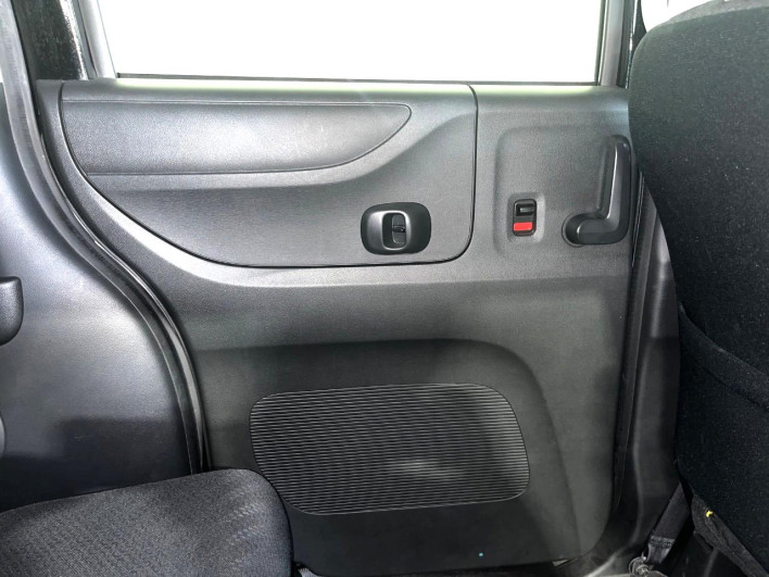 2014 Honda N-BOX CUSTOM DBA-JF1 (UW-69f80d3f000db)[24]