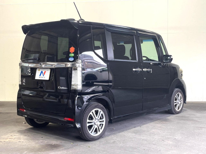 2014 Honda N-BOX CUSTOM DBA-JF1 (UW-69f80d3f000db)[28]