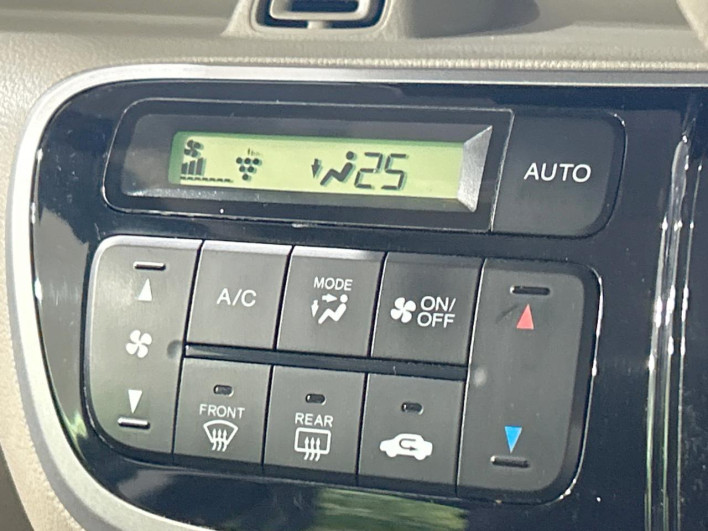 2014 Honda N-BOX DBA-JF1 (UW-69f80d40704e0)[23]