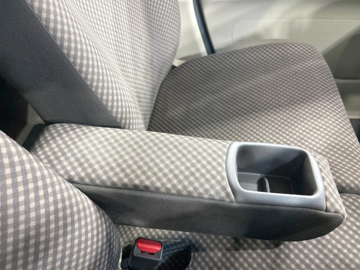 2014 Honda N-BOX DBA-JF1 (UW-69f80d40704e0)[26]