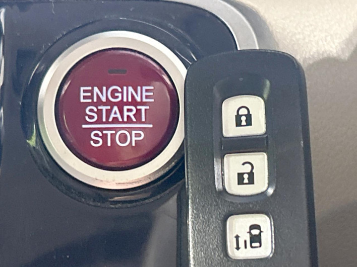 2014 Honda N-BOX DBA-JF1 (UW-69f80d40704e0)[24]