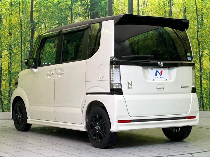 2014 Honda N-BOX CUSTOM DBA-JF1 (UW-69f80d4119213)[14]
