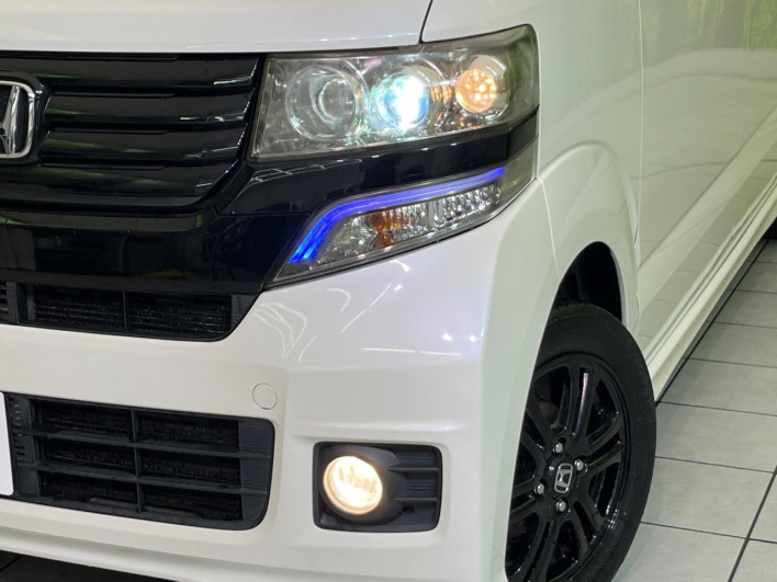 2014 Honda N-BOX CUSTOM DBA-JF1 (UW-69f80d4119213)[22]