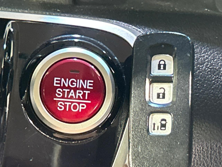 2016 Honda N-BOX DBA-JF1 (UW-69f80d42b2410)[26]