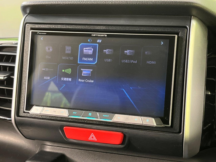 2016 Honda N-BOX CUSTOM DBA-JF1 (UW-69f80d458fcbd)[24]