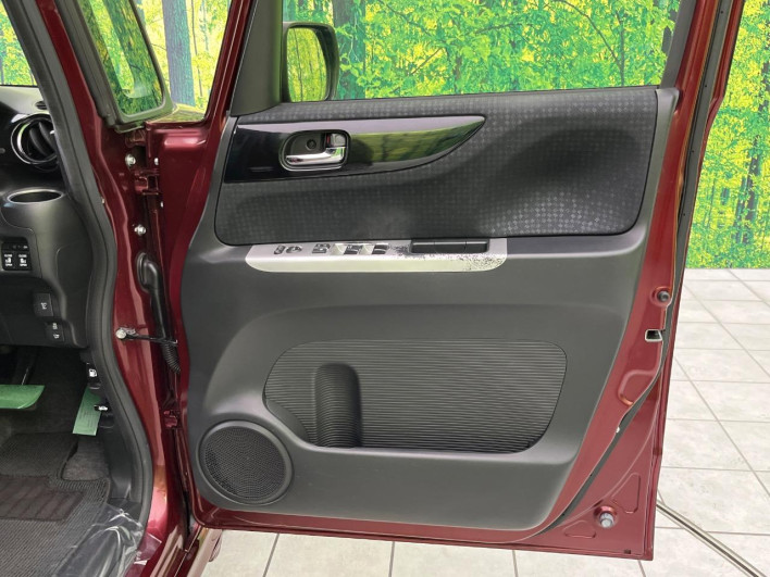 2016 Honda N-BOX CUSTOM DBA-JF1 (UW-69f80d458fcbd)[4]