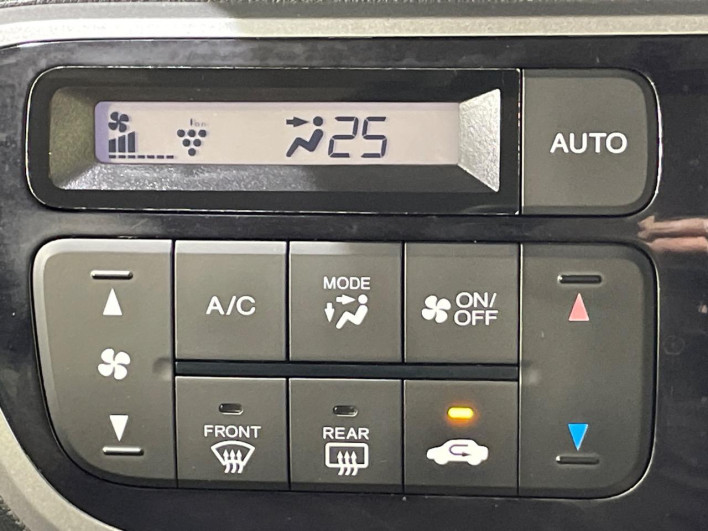 2014 Honda N-BOX+ Custom DBA-JF1 (UW-69f80d45aa9ba)[15]