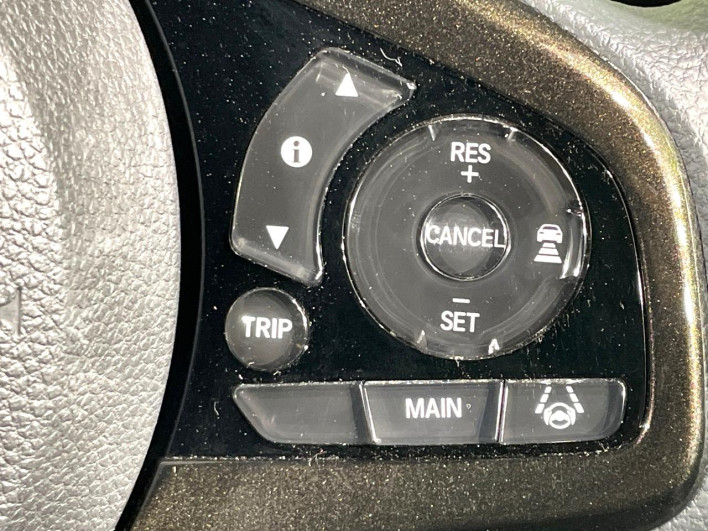 2018 Honda N-BOX CUSTOM DBA-JF3 (UW-69f80d4796bc4)[28]