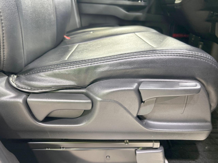 2018 Honda N-BOX CUSTOM DBA-JF3 (UW-69f80d4a0d0f4)[16]