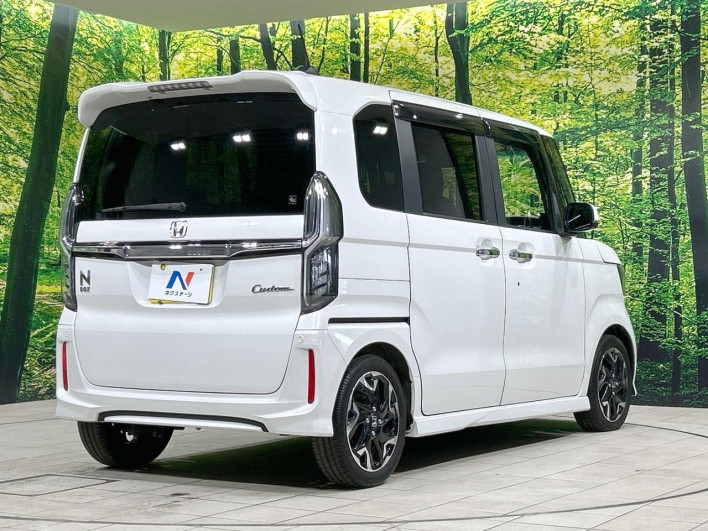 2018 Honda N-BOX CUSTOM DBA-JF3 (UW-69f80d4a0d0f4)[9]