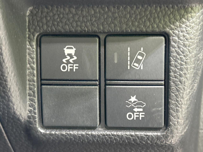 2018 Honda N-BOX CUSTOM DBA-JF3 (UW-69f80d4a0d0f4)[18]
