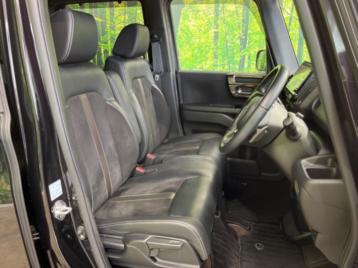 2019 Honda N-BOX CUSTOM DBA-JF3 (UW-69f80d4a37dbd)[18]