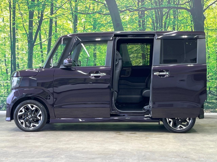 2019 Honda N-BOX CUSTOM DBA-JF3 (UW-69f80d4a37dbd)[29]