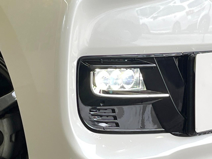 2019 Honda N-BOX CUSTOM DBA-JF3 (UW-69f80d4a86302)[18]