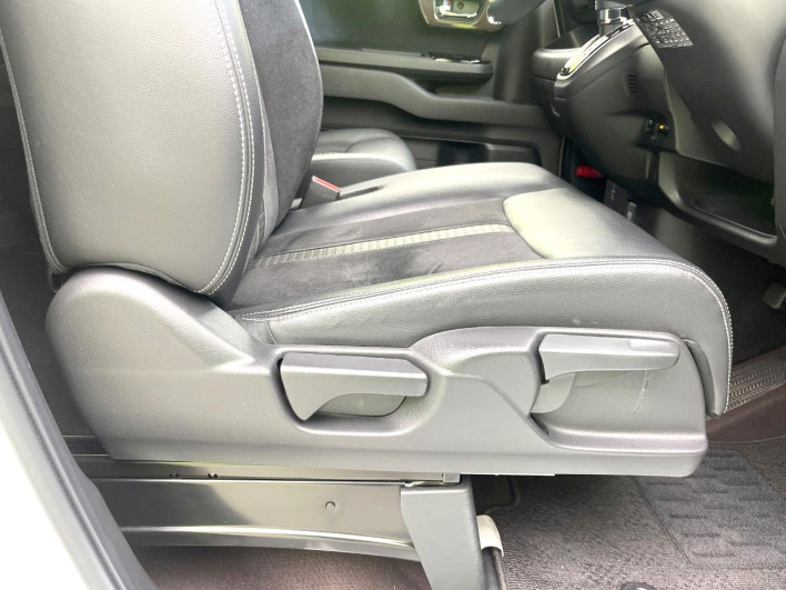 2020 Honda N-BOX CUSTOM 6BA-JF3 (UW-69f80d4b617b8)[17]