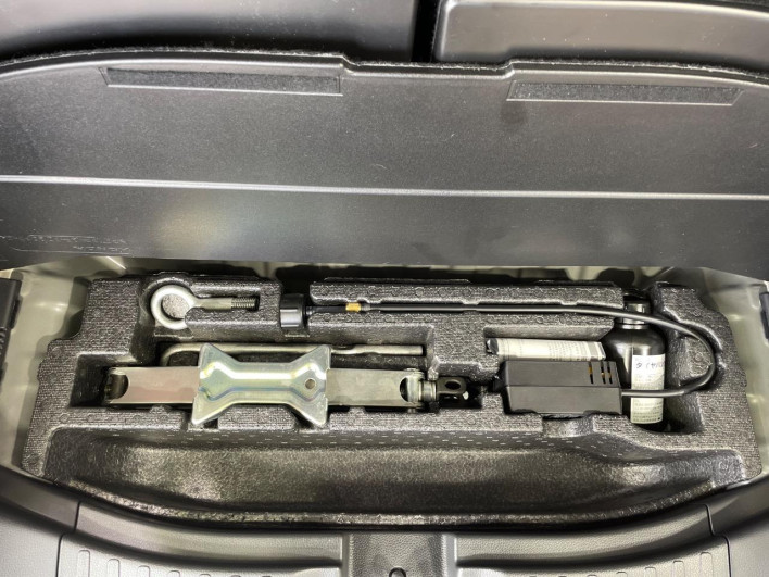 2021 Honda N-BOX CUSTOM 6BA-JF3 (UW-69f80d4c137c4)[28]