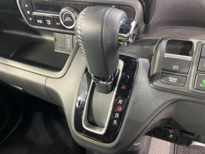 2023 Honda N-BOX CUSTOM 6BA-JF3 (UW-69f80d4e1621f)[13]