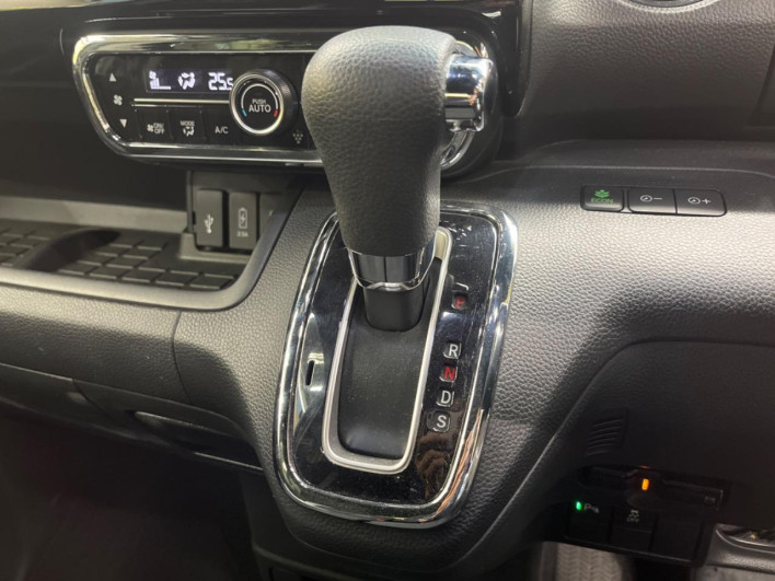 2021 Honda N-BOX CUSTOM 6BA-JF3 (UW-69f80d4e4103b)[7]