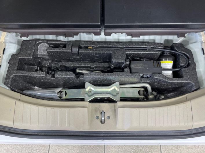 2019 Honda N-BOX DBA-JF4 (UW-69f80d50659df)[8]