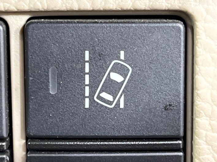 2019 Honda N-BOX DBA-JF4 (UW-69f80d50659df)[16]