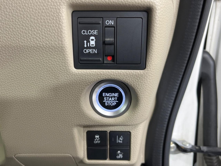 2019 Honda N-BOX DBA-JF4 (UW-69f80d50659df)[13]