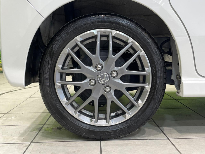 2024 Honda N-BOX CUSTOM 6BA-JF5 (UW-69f80d563574b)[5]