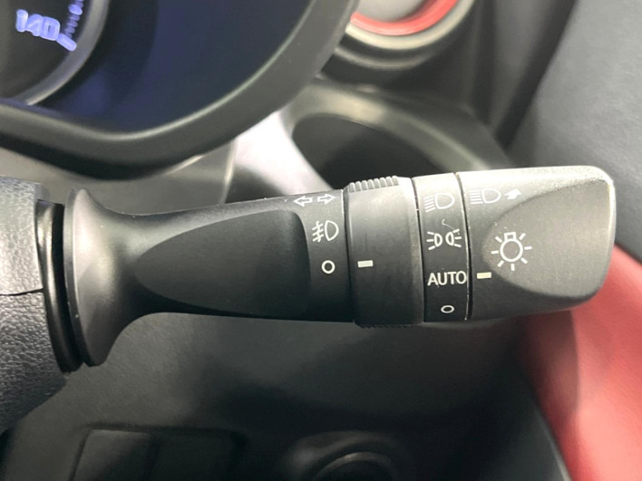 2018 Daihatsu Cast DBA-LA250S (UW-69f80d764aa4f)[26]