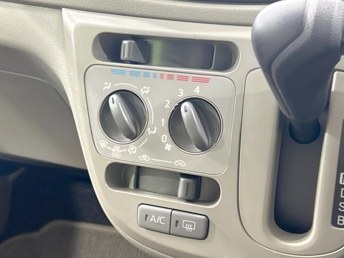 2013 Daihatsu Mirai Ease DBA-LA300S (UW-69f80d770f27e)[20]