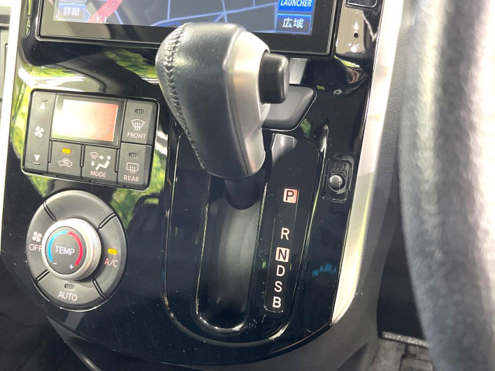 2014 Daihatsu Tanto DBA-LA610S (UW-69f80d7df0980)[26]