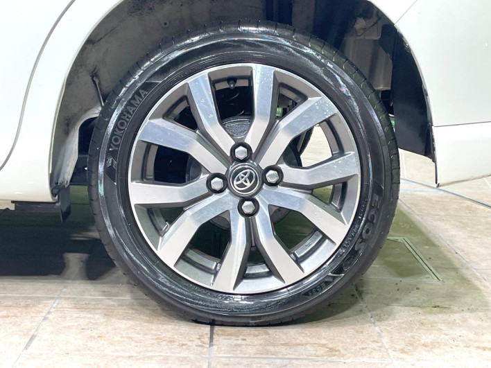 2017 Toyota Roomy DBA-M900A (UW-69f80d894675d)[5]