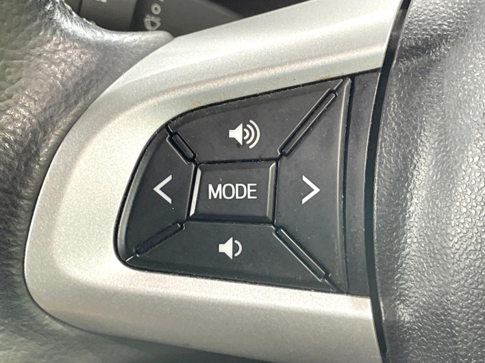 2017 Toyota Roomy DBA-M900A (UW-69f80d894675d)[19]