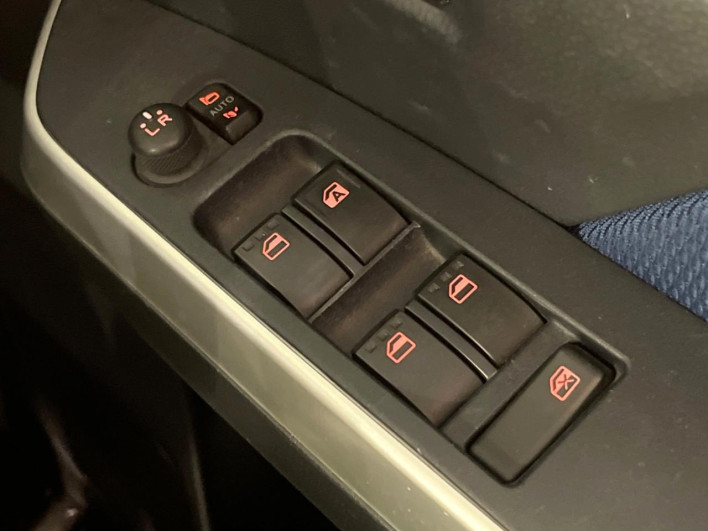 2017 Toyota Roomy DBA-M900A (UW-69f80d8975670)[10]