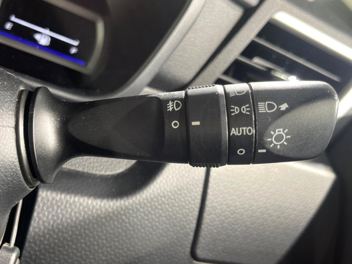 2017 Toyota Roomy DBA-M900A (UW-69f80d8975670)[17]