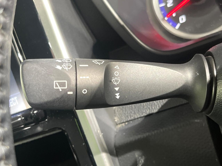 2017 Toyota Roomy DBA-M900A (UW-69f80d8975670)[18]