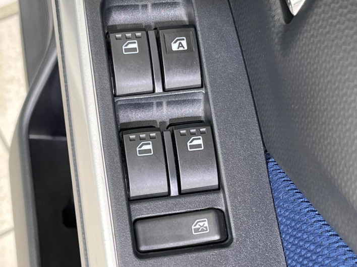 2018 Toyota TANK DBA-M910A (UW-69f80d909b5e3)[11]