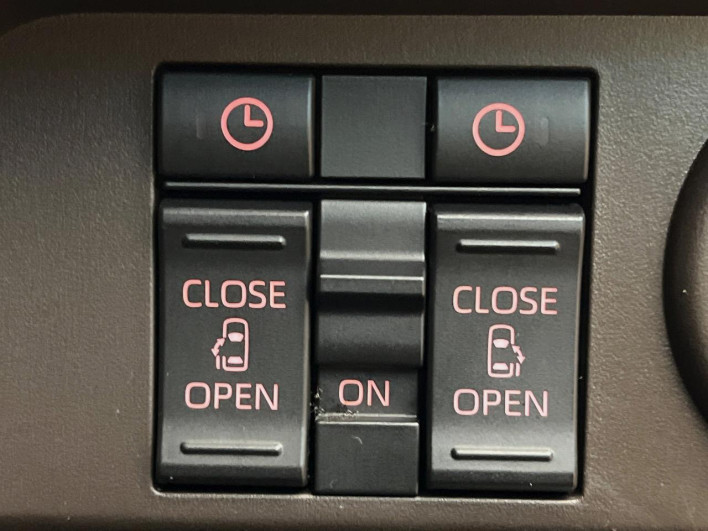 2021 Toyota Roomy 5BA-M910A (UW-69f80d90cadd3)[25]