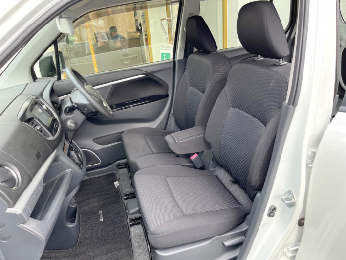 2013 Suzuki Wagon R Stingray DBA-MH34S (UW-69f80d999a0d3)[18]