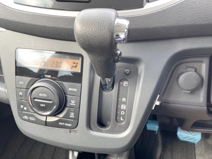 2013 Suzuki Wagon R Stingray DBA-MH34S (UW-69f80d999a0d3)[26]