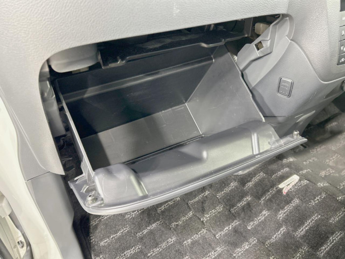 2016 Suzuki Spacia Custom DAA-MK42S (UW-69f80da05d43f)[17]