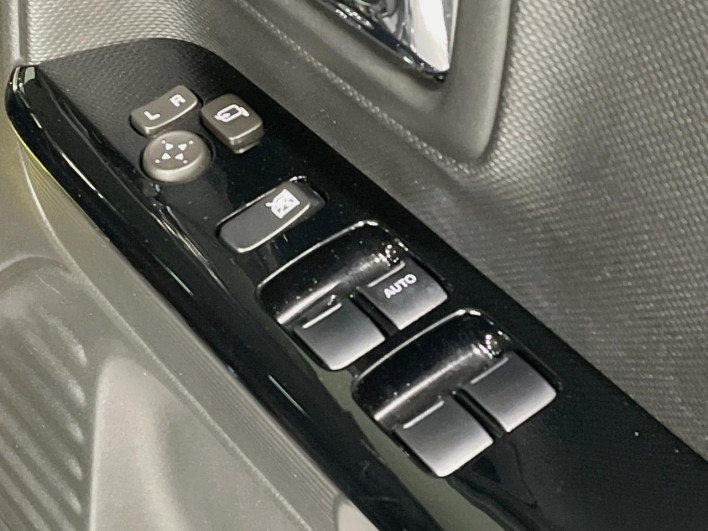 2018 Suzuki Spacia Custom DAA-MK53S (UW-69f80da2d9cac)[26]
