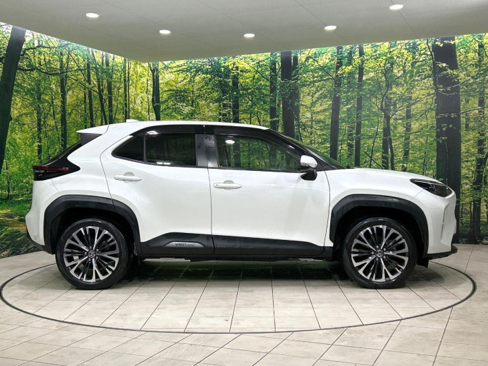 2022 Toyota Yaris Cross 6AA-MXPJ10 (UW-69f80dc04e2c7)[7]