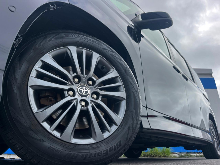 2022 Toyota Voxy 6BA-MZRA90W (UW-69f80dcd22d1b)[7]