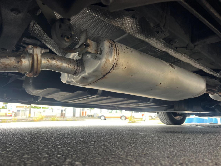 2022 Toyota Voxy 6BA-MZRA90W (UW-69f80dcd22d1b)[17]
